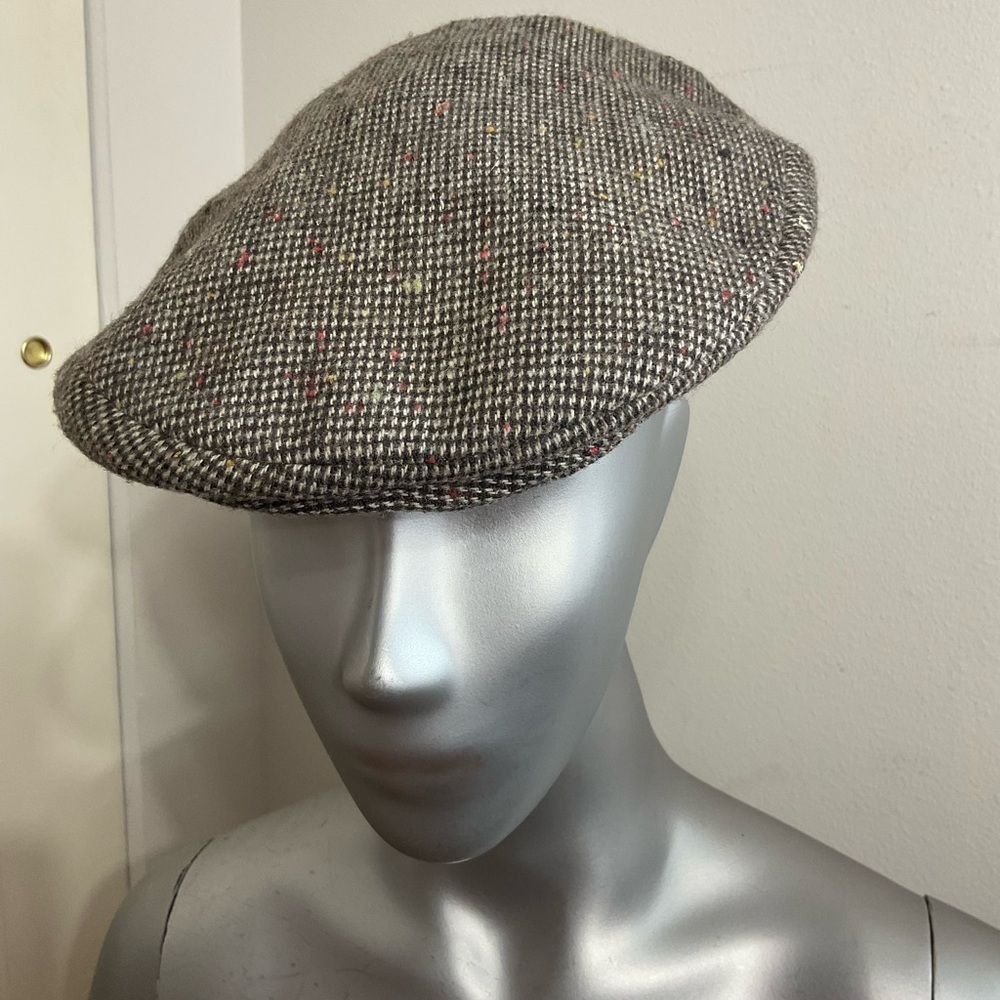 Beacon Hill “Dadcore” Vintage Wool Flat Cap W Gold Quilted Lining, Peaky Style